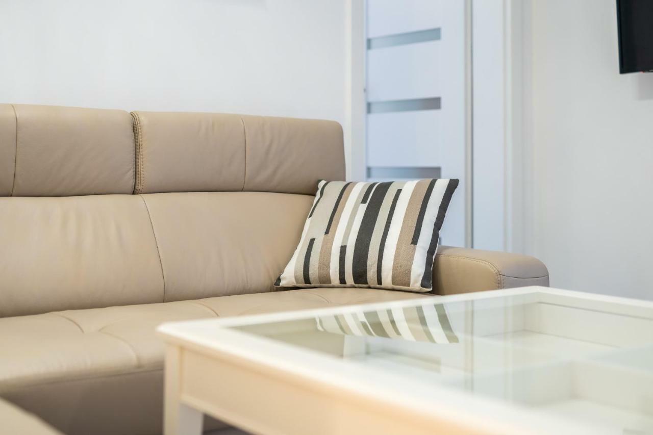 Kolorowe Balkony - Stylowy Apartament Nad Morzem By Noclegi Renters 미엥지즈드로예 외부 사진