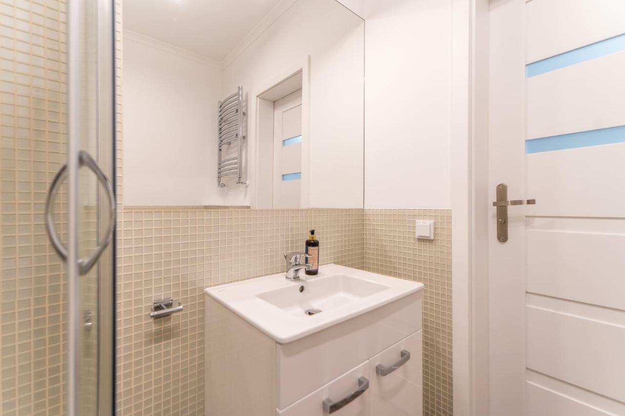 Kolorowe Balkony - Stylowy Apartament Nad Morzem By Noclegi Renters 미엥지즈드로예 외부 사진